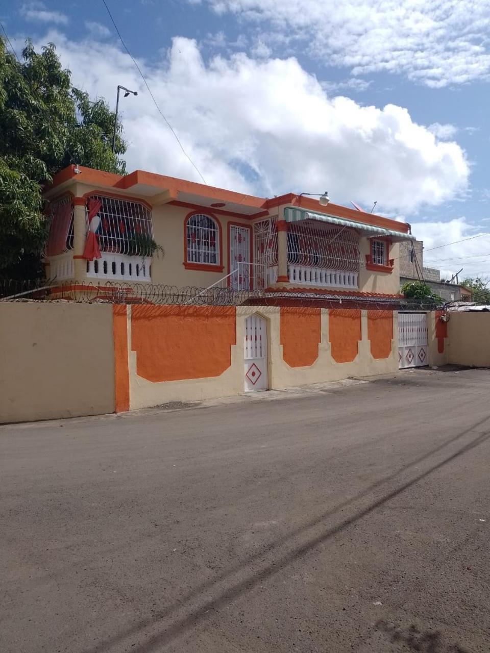 Bchome Hostal Бока Чика Екстериор снимка
